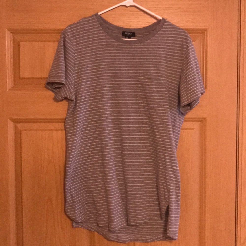 Forever 21 Men TShirt Scoop Cut Size Medium